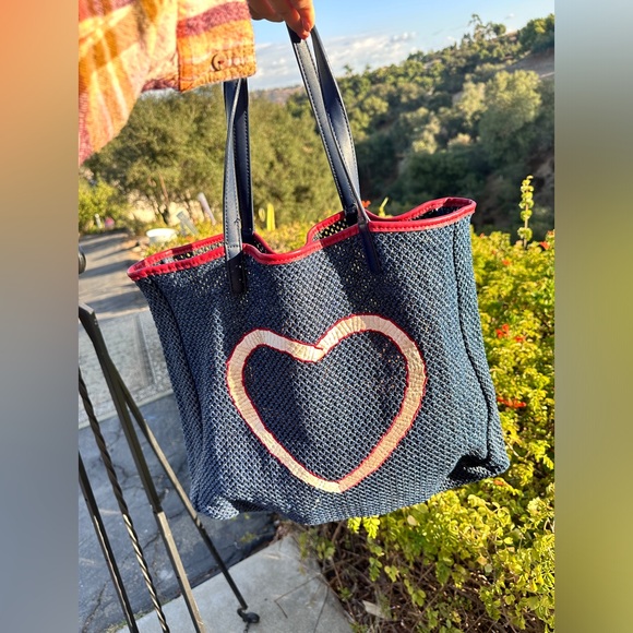Tommy Hilfiger Big Heart Woven Tote Bag Purse - Picture 7 of 8